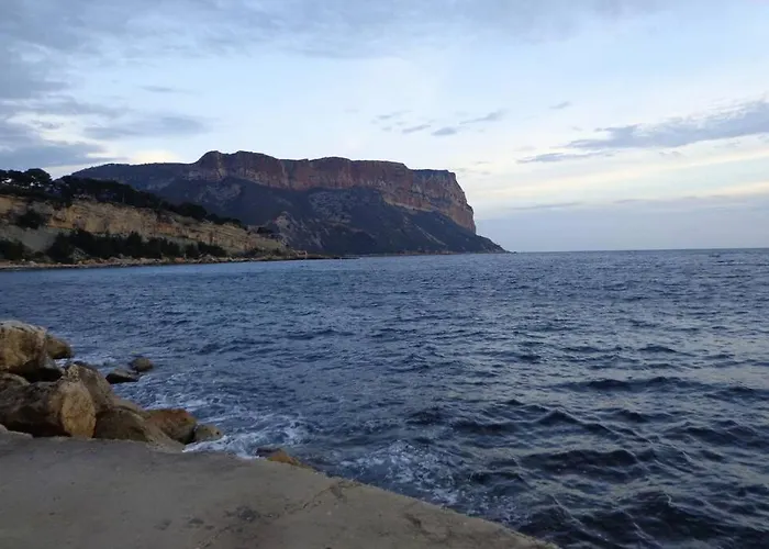 Vue Cap Canaille Et Proche Centre